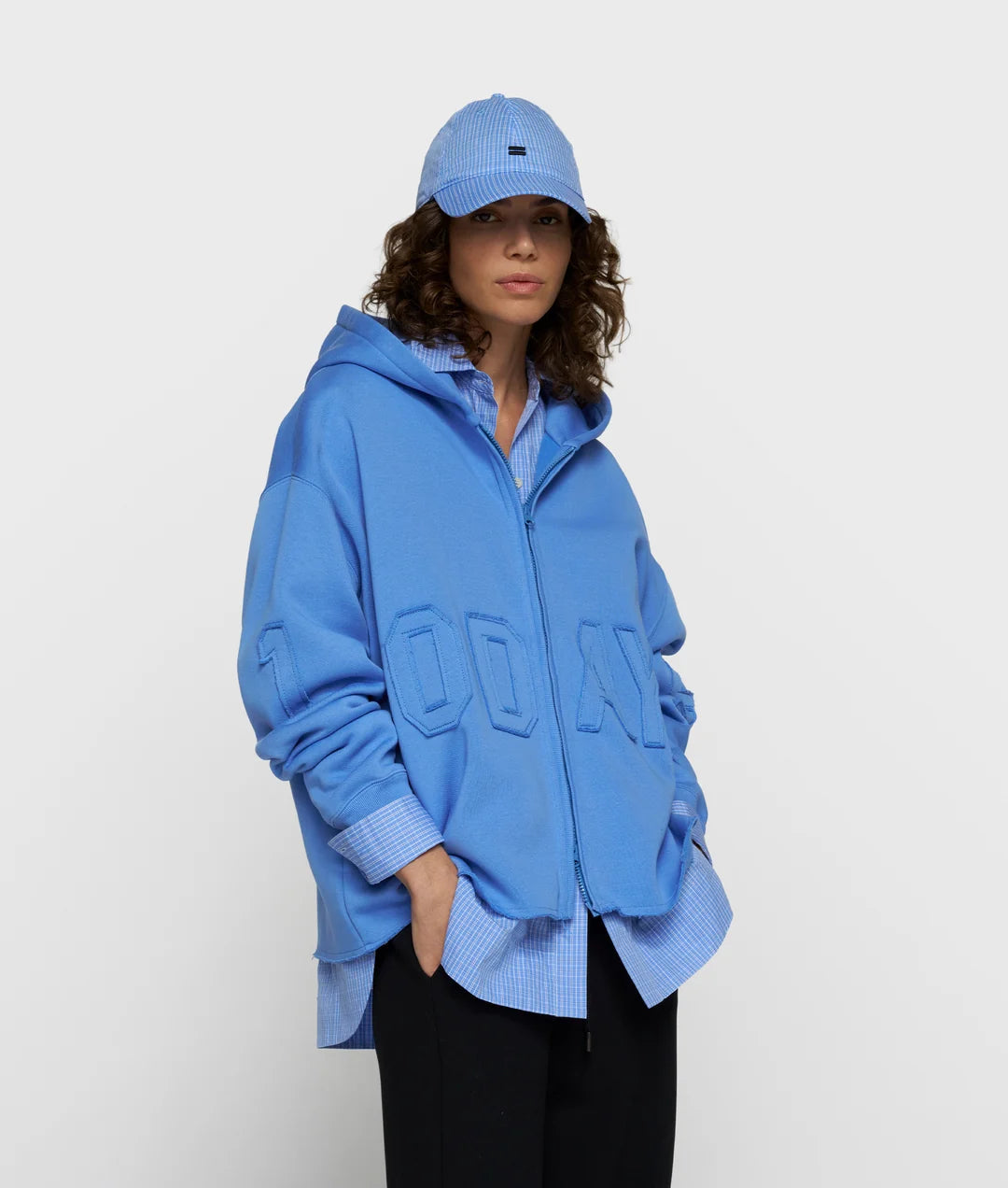 10 DAYS STATEMNT ZIP HOODIE