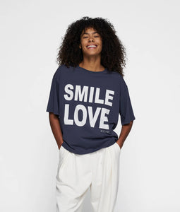 10 DAYS Statement Tee Smile Love