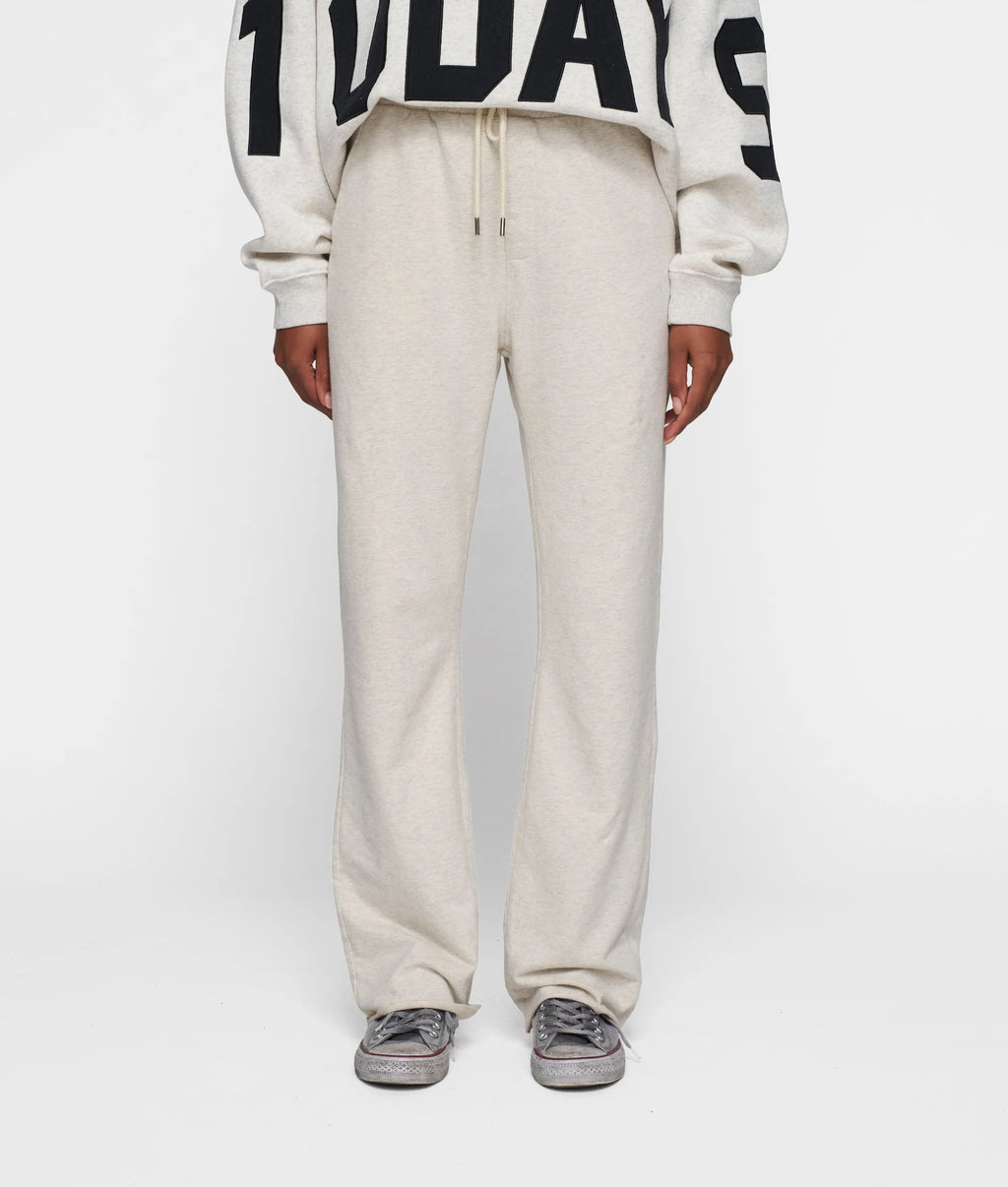 10 DAYS The Straight Jogger