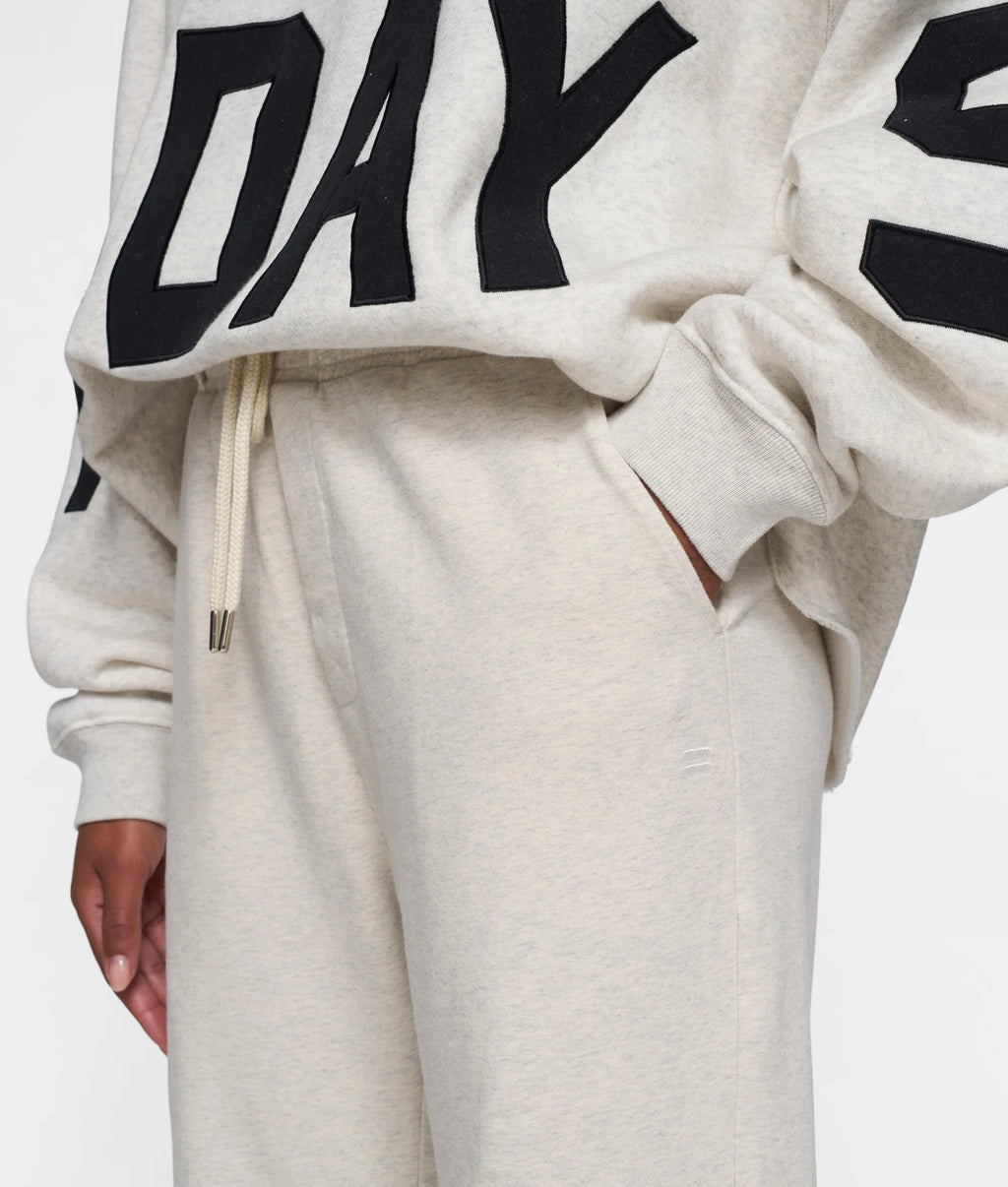 10 DAYS The Straight Jogger