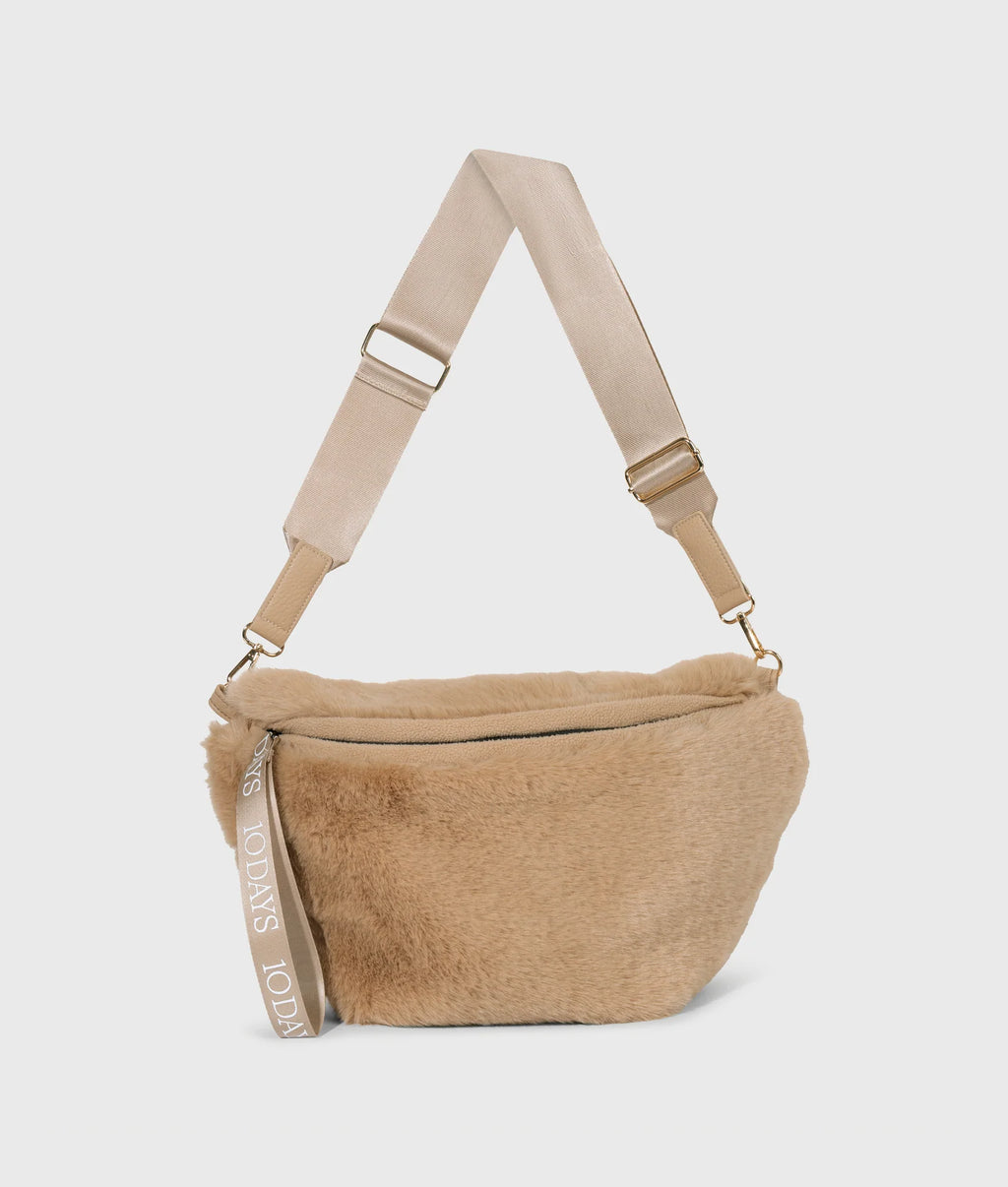 10 DAYS Fluffy Fanny Pack