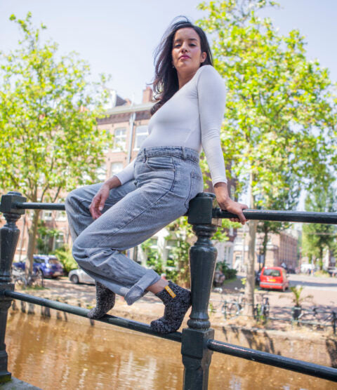 SOXS.CO Dunkelgraue Wollsocken, niedrig, golden Earth