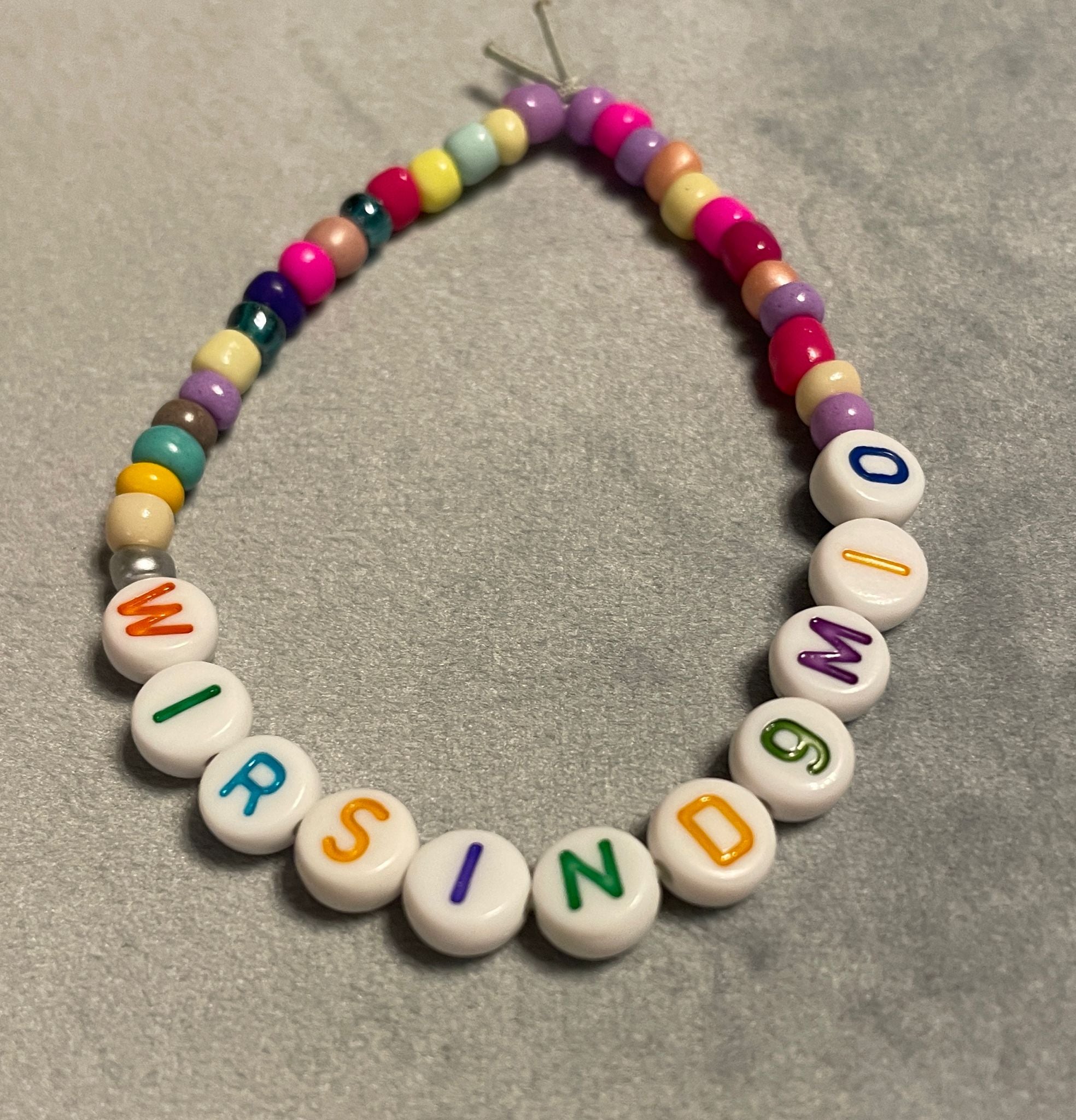 AUCHSCHöN Armband "wir sind 9 Millionen"