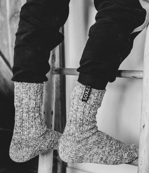 SOXS.CO Wollsocken jet black grau mittelhoch